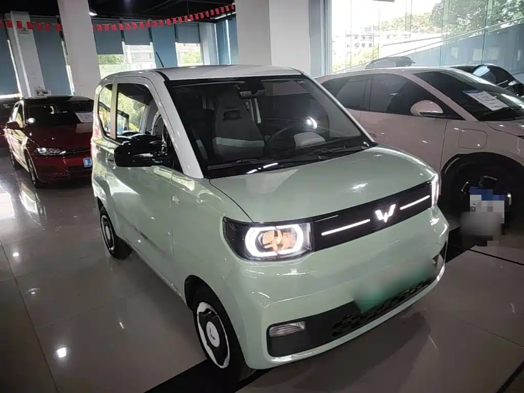 Wuling MINIEV — миниатюра 4