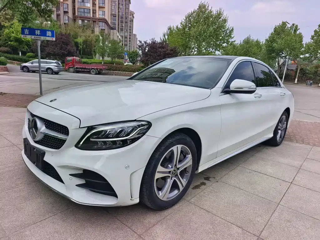 Mercedes-Benz C-Class 2020