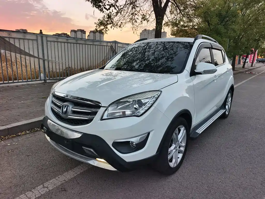 Changan CS35 — миниатюра 2