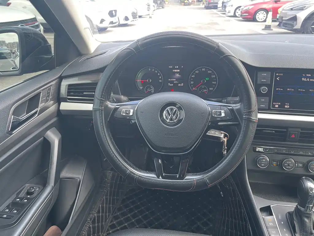 Volkswagen Lavida Pure Electric — миниатюра 10
