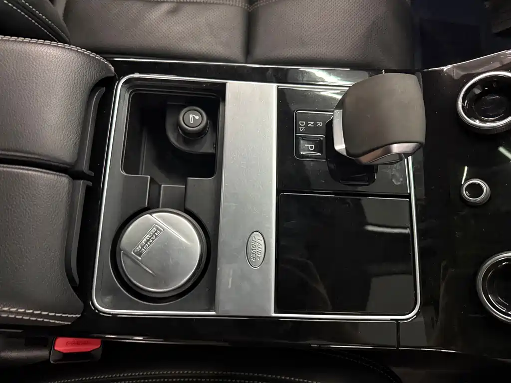 Land Rover Velar — миниатюра 5
