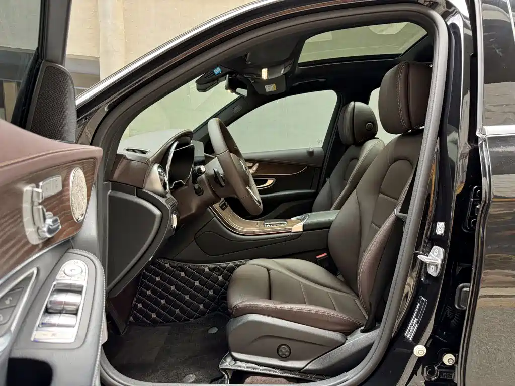Mercedes-Benz GLC — миниатюра 9