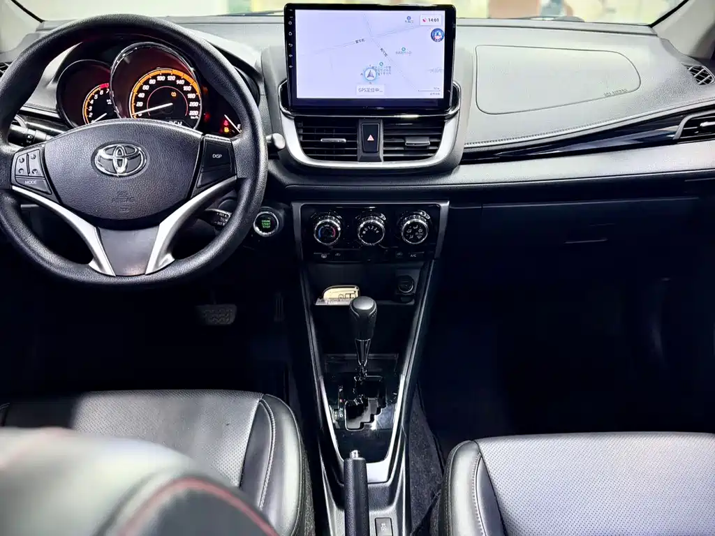 TOYOTA YARIS L ZHIXUAN