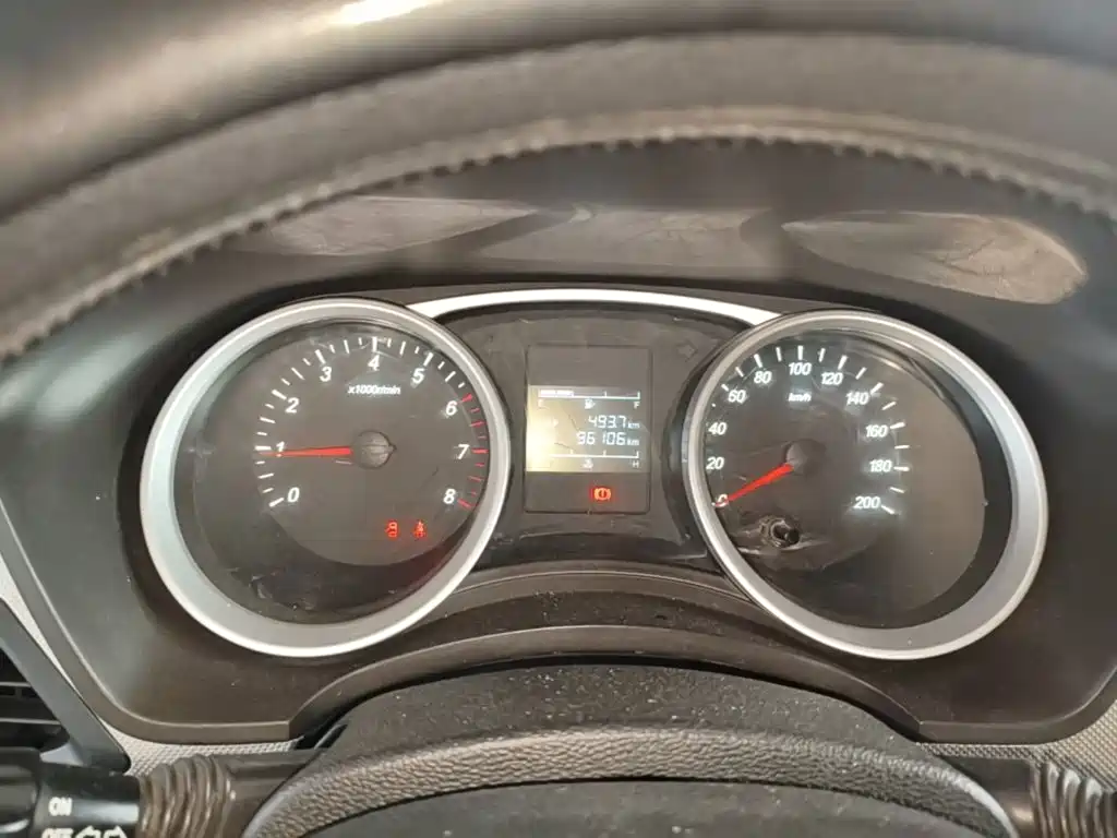 Wuling Hongguang — миниатюра 12