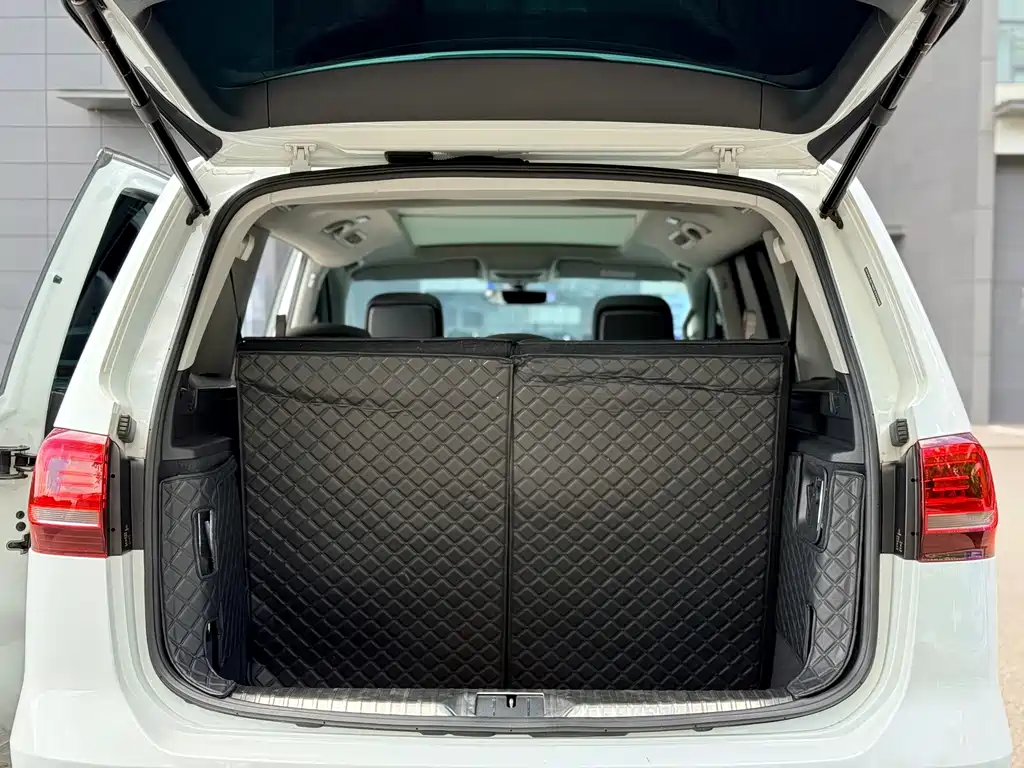 Volkswagen Sharan — миниатюра 10