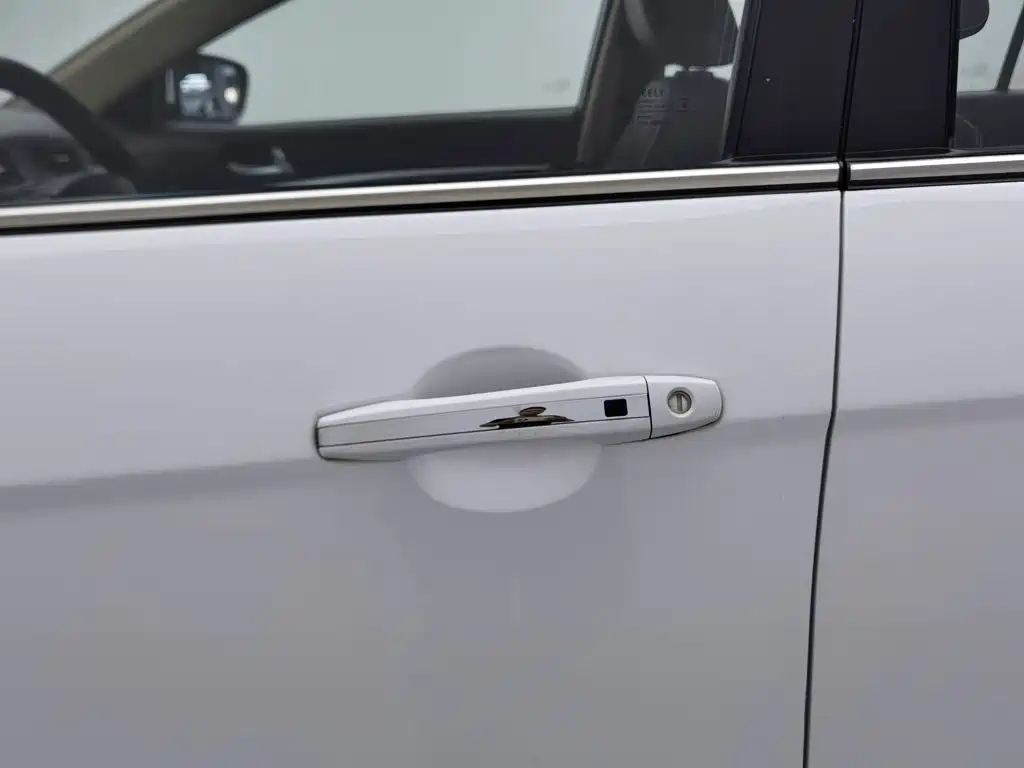 Geely Emgrand — миниатюра 18