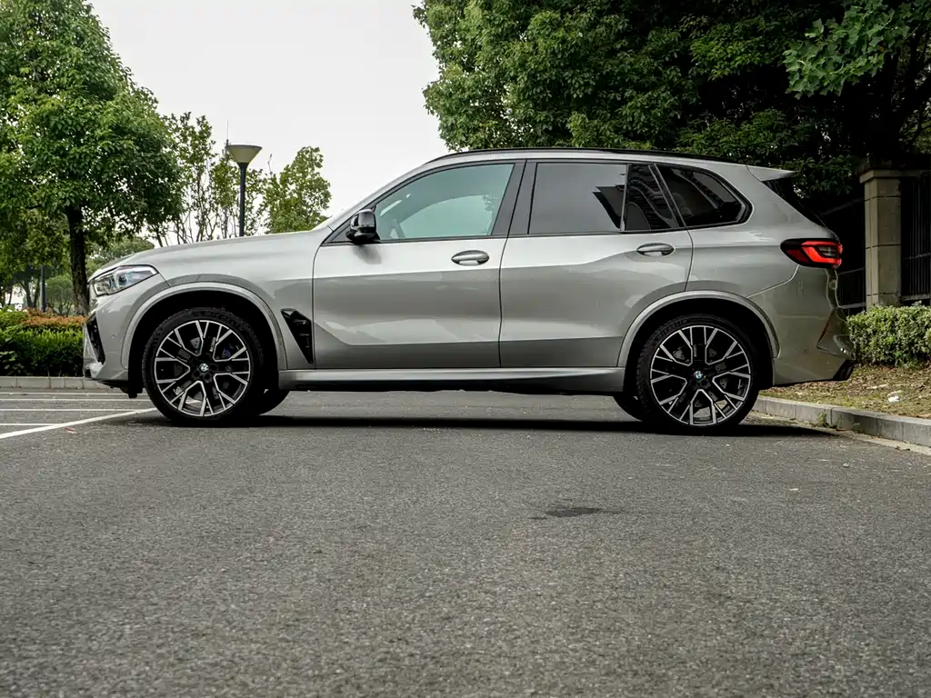 BMW X5 M 2022 X5 M