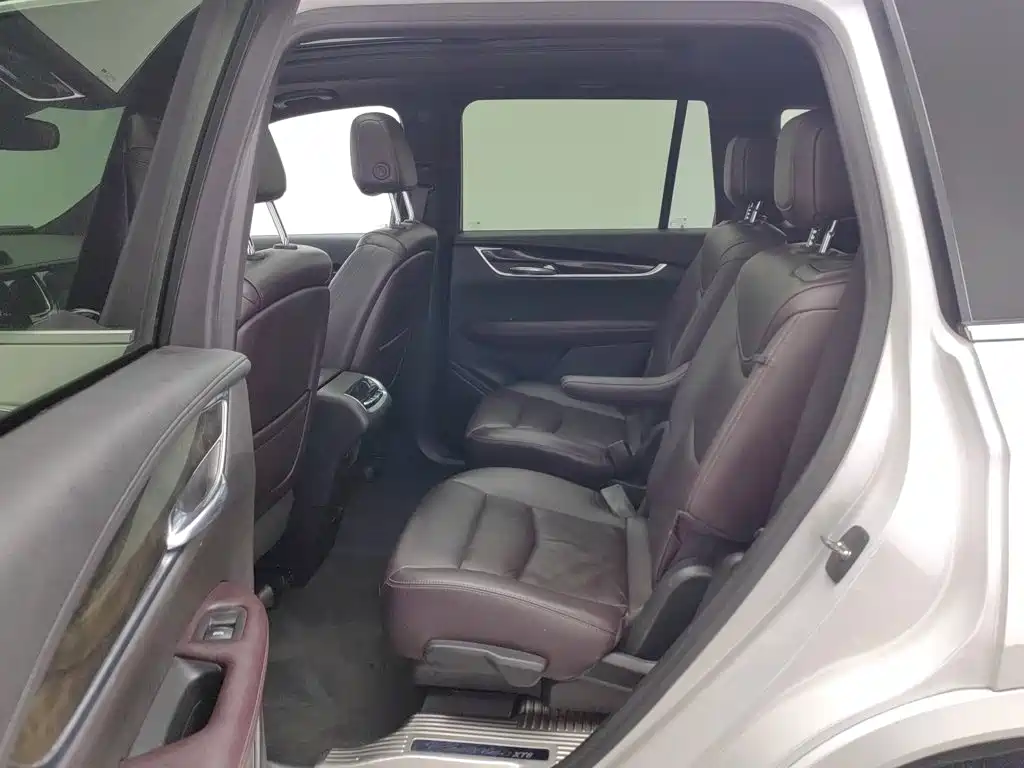 Cadillac XT6 — миниатюра 15
