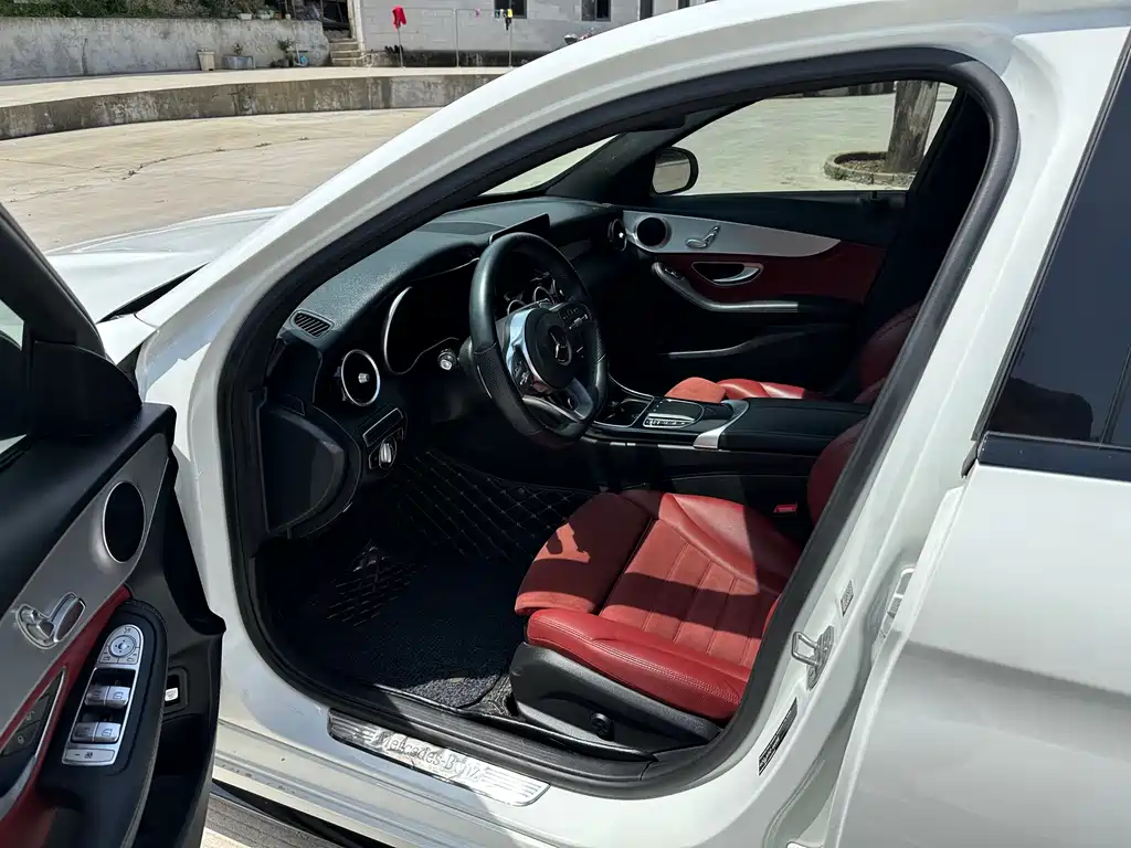 Mercedes-Benz C-Class - фото 4