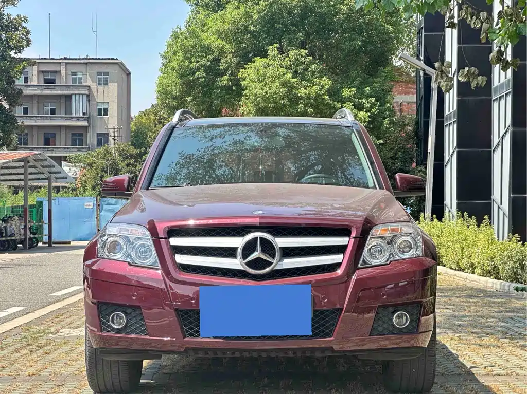 Mercedes-Benz GLK-Class (Import) — миниатюра 2