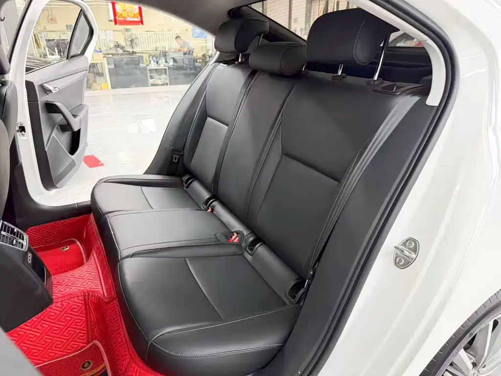 Skoda Octavia — миниатюра 13