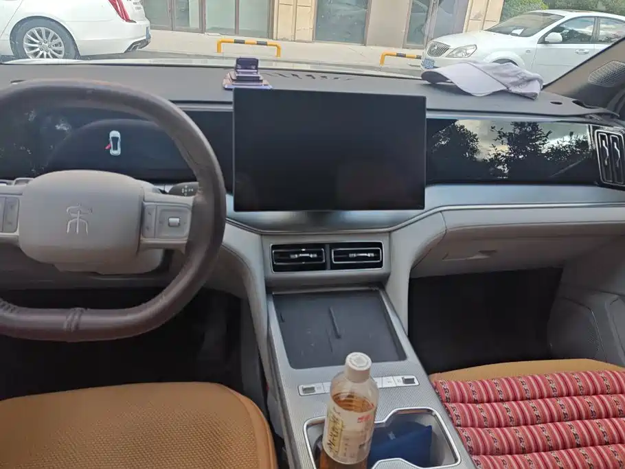 BYD Song Ultra — миниатюра 13