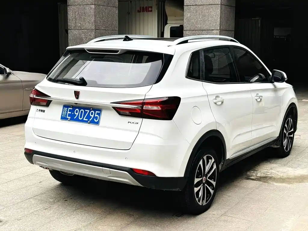 ROEWE RX3