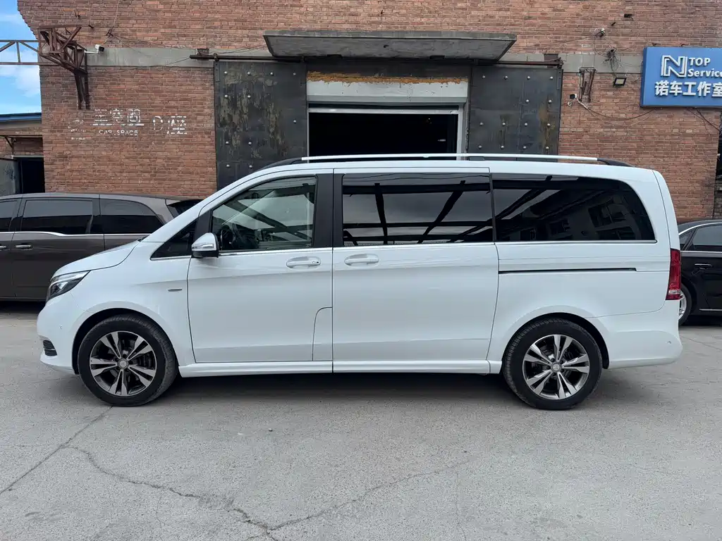 Mercedes-Benz V-Class V 2017 V 260 Luxury