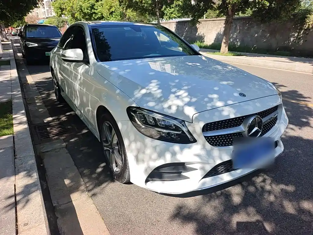 Mercedes-Benz C-Class — миниатюра 4