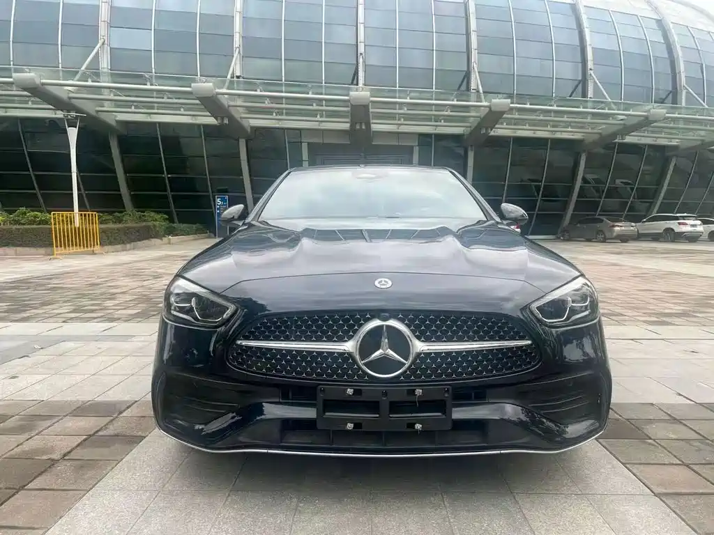 Mercedes-Benz C-Class — миниатюра 2