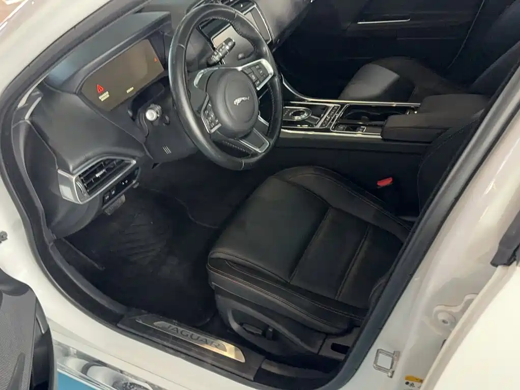 Jaguar XEL — миниатюра 12