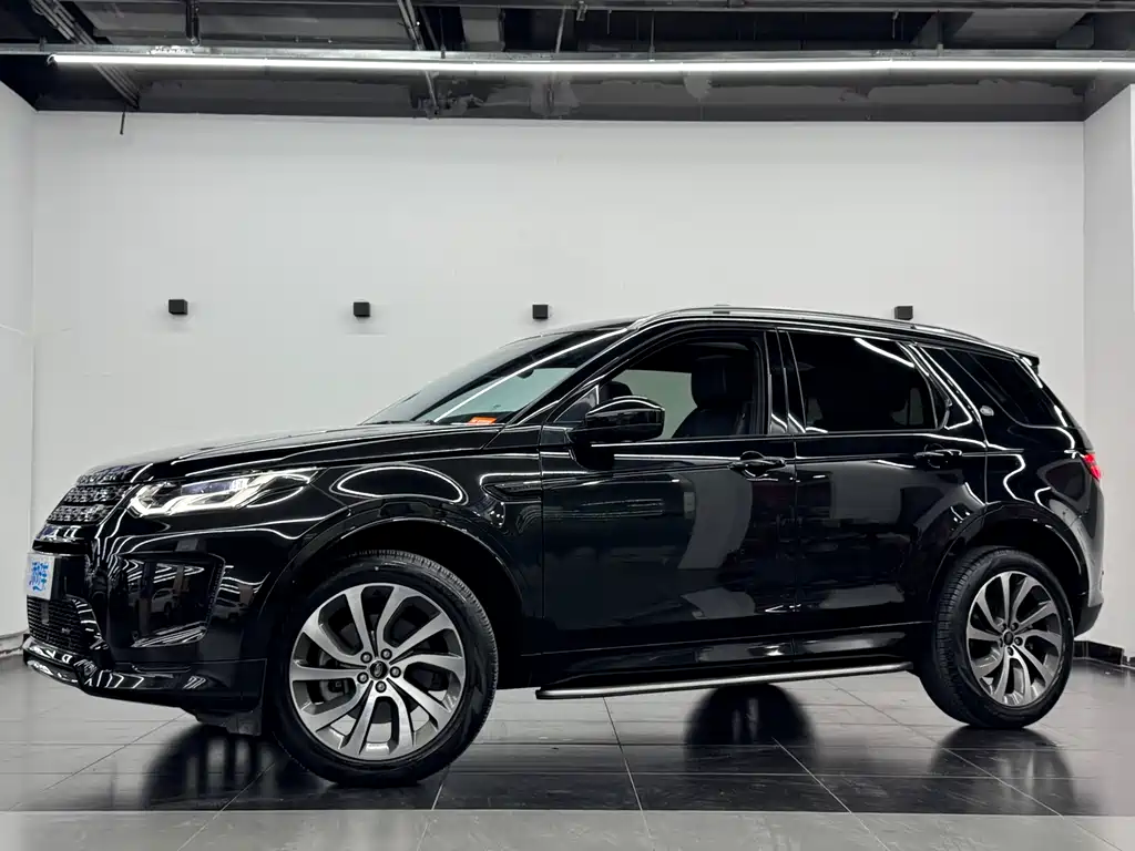 Land Rover Discovery Sport 2023