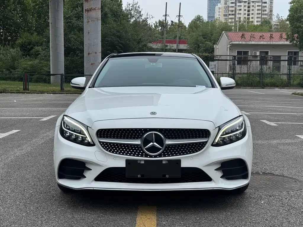Mercedes-Benz C-Class — миниатюра 2