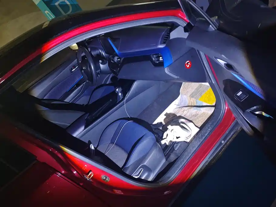 Toyota C-HR — миниатюра 8