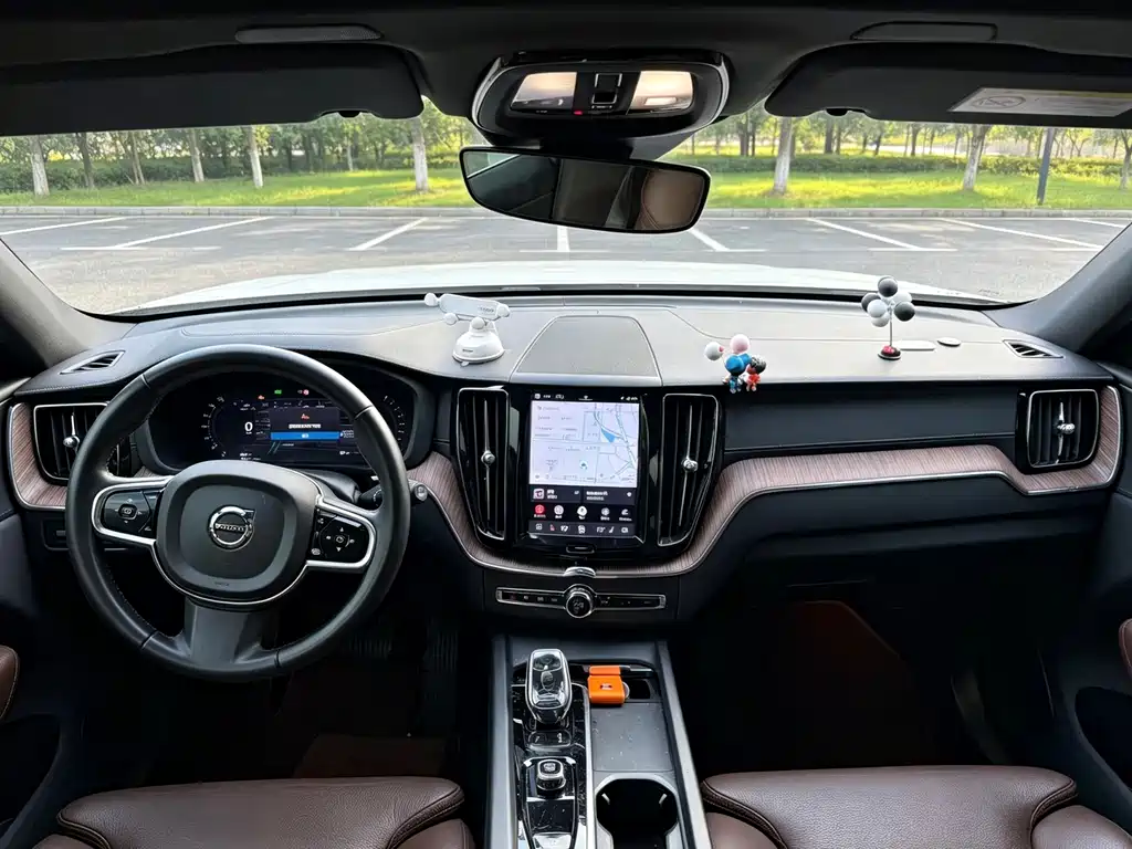 Volvo XC60 — миниатюра 10