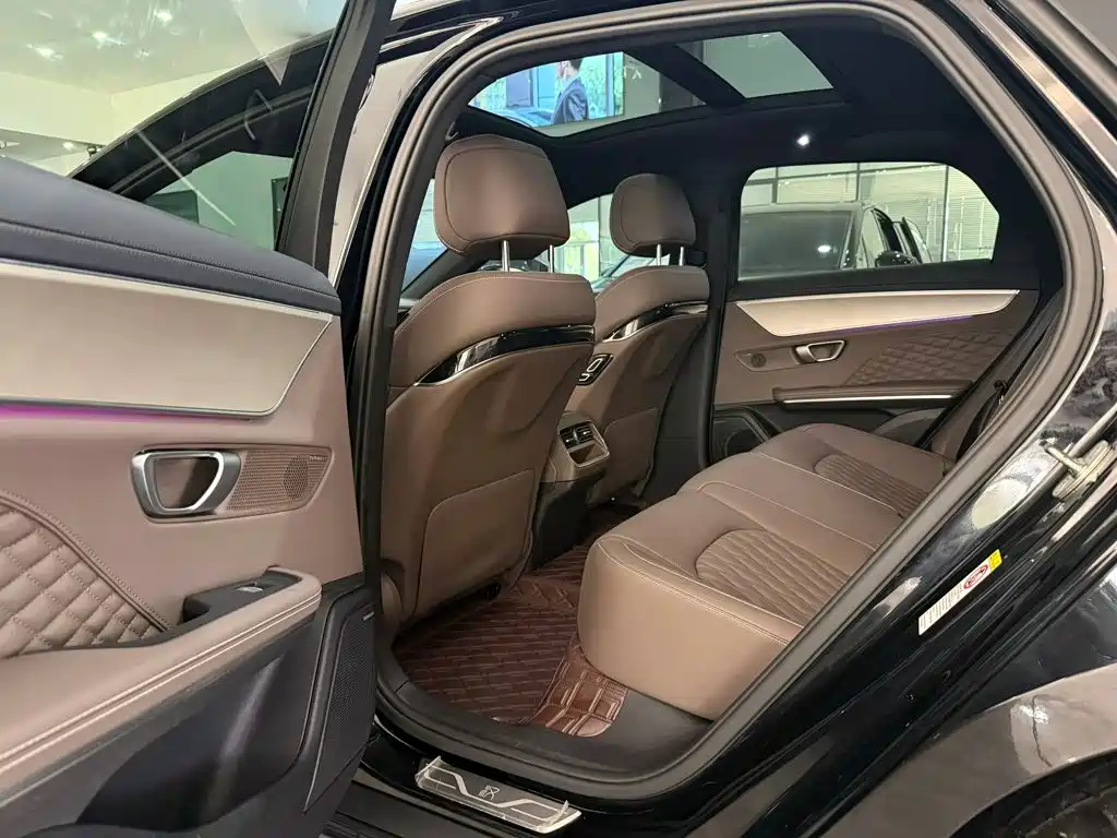 BYD Han — миниатюра 7