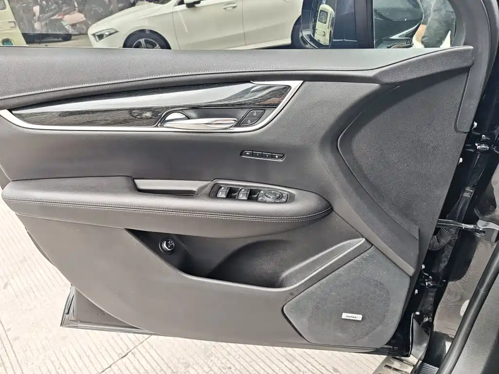 Cadillac XT5 — миниатюра 15