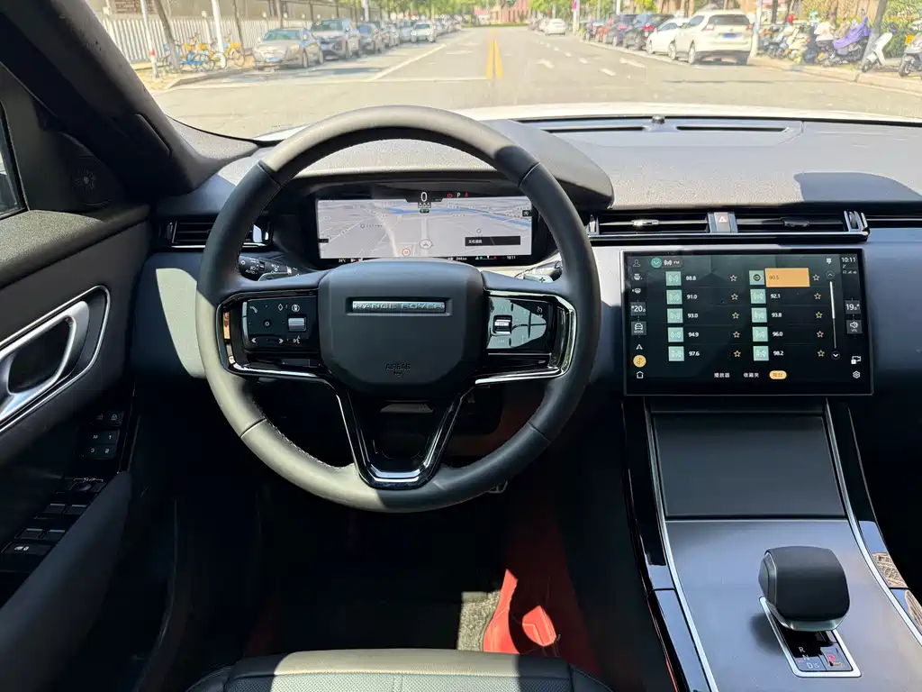 Land Rover Velar — миниатюра 14