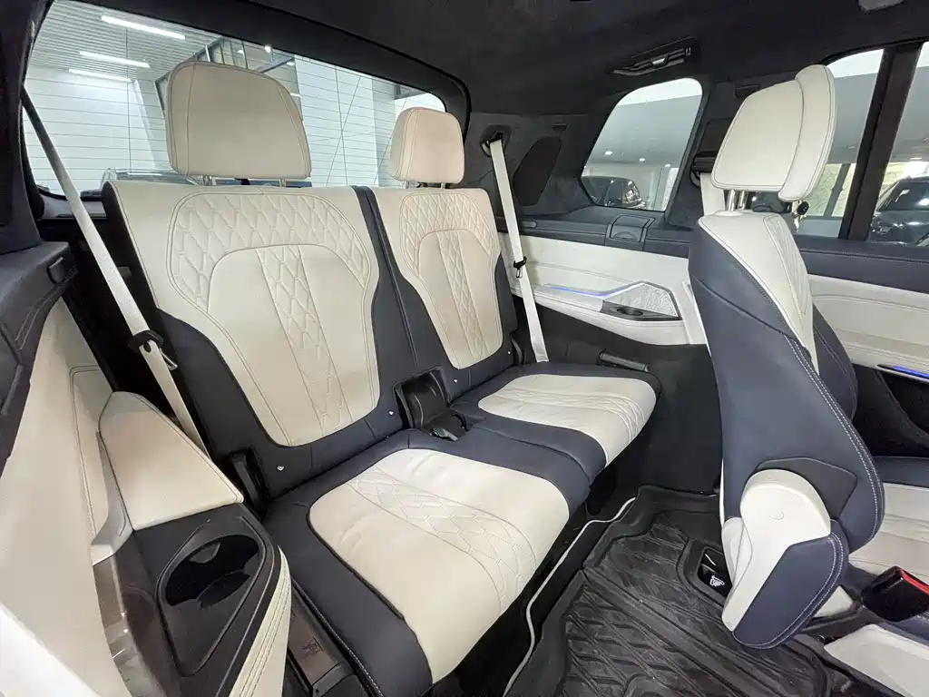 BMW X7 2021 xDrive40i Executive M Sport
