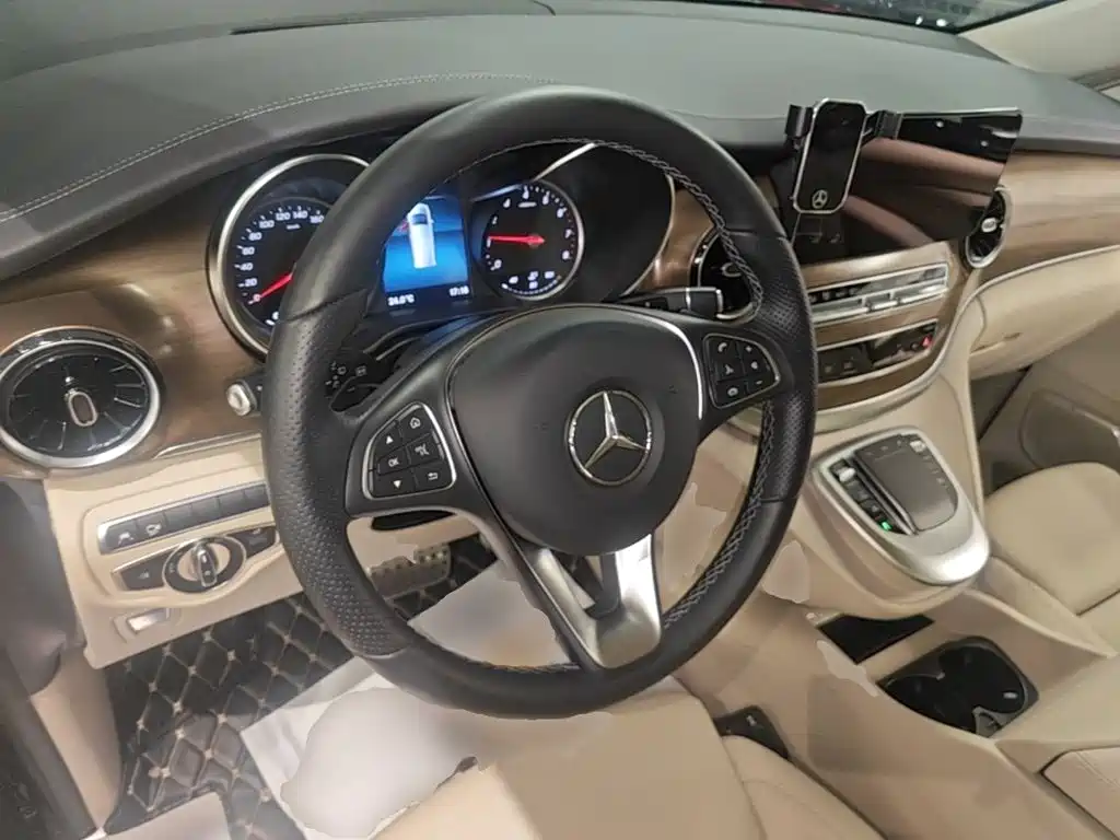 Mercedes-Benz V-Class V 2022 V 260 L Luxury