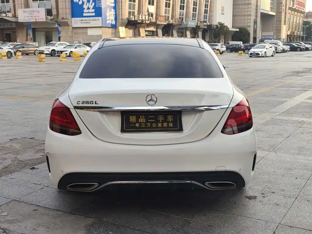 Mercedes-Benz C-Class — миниатюра 6