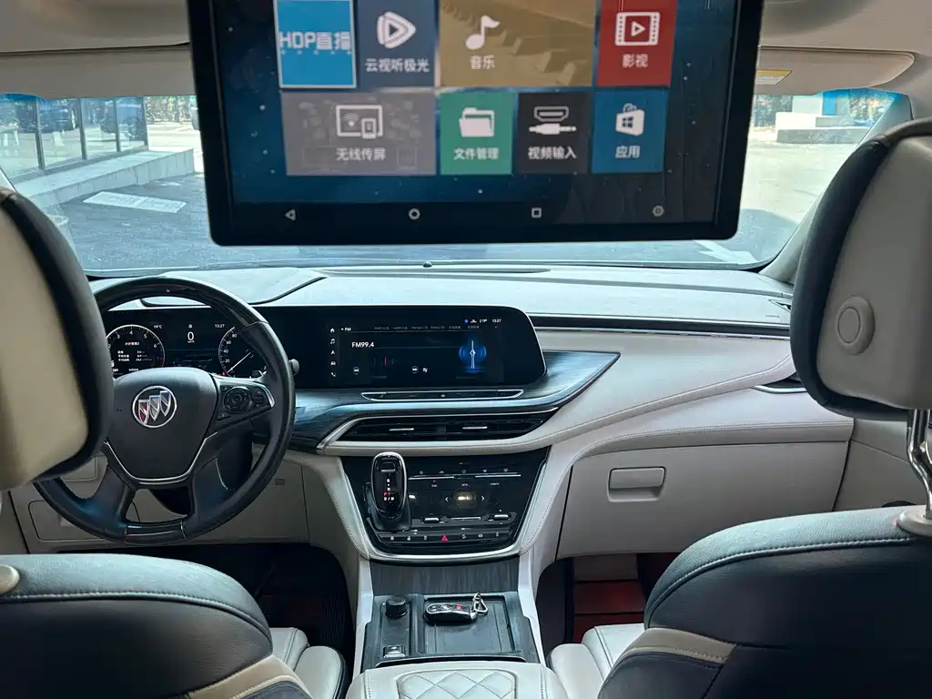 Buick GL8 — миниатюра 7