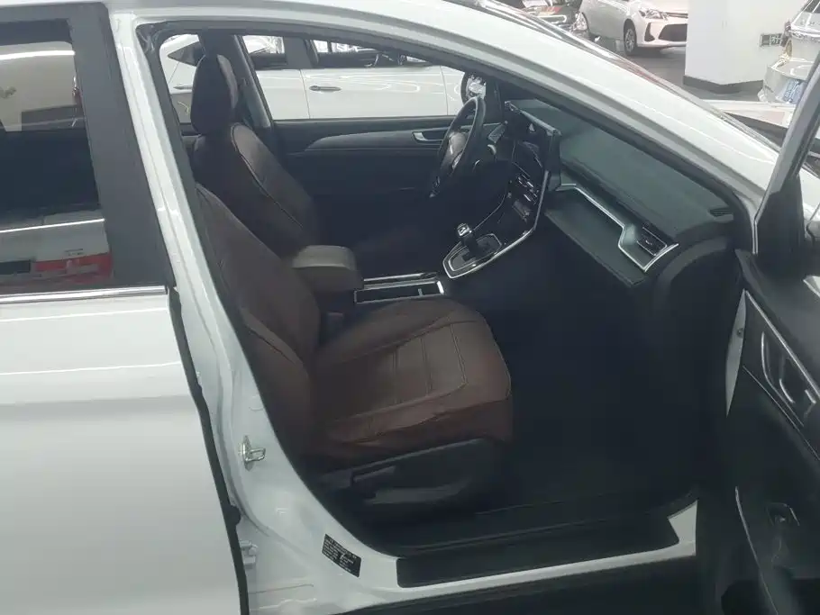 Haval M6 — миниатюра 8
