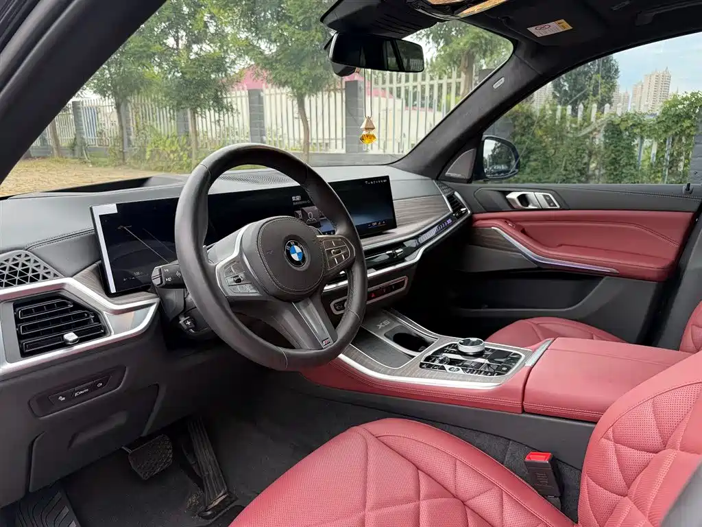 BMW X5 2025 xDrive 40Li Premium M Sport