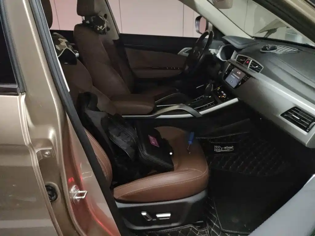 Geely Boyue — миниатюра 18
