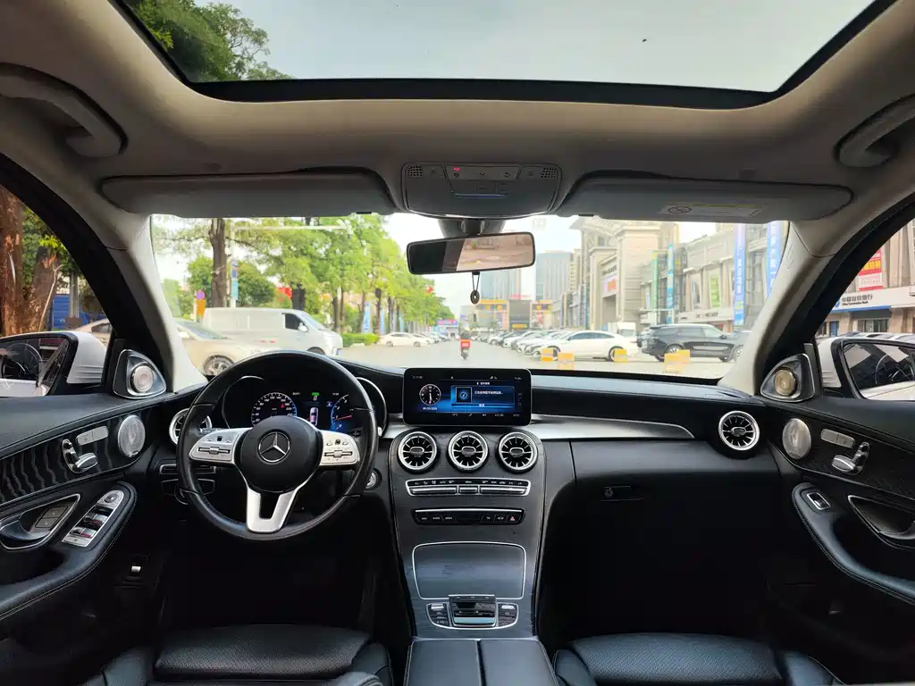 Mercedes-Benz C-Class — миниатюра 17