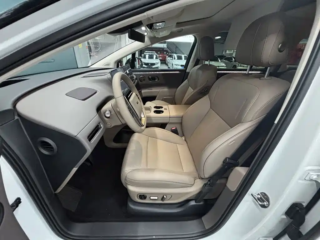 Li Auto Li i8 — миниатюра 7
