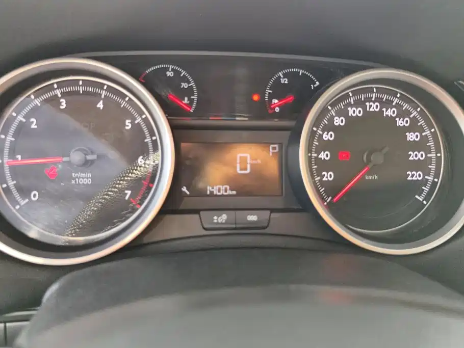 Peugeot 408 — миниатюра 14