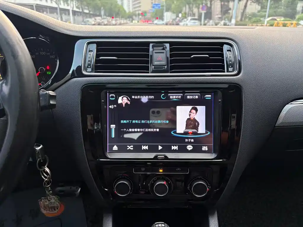 Volkswagen Sagitar — миниатюра 13