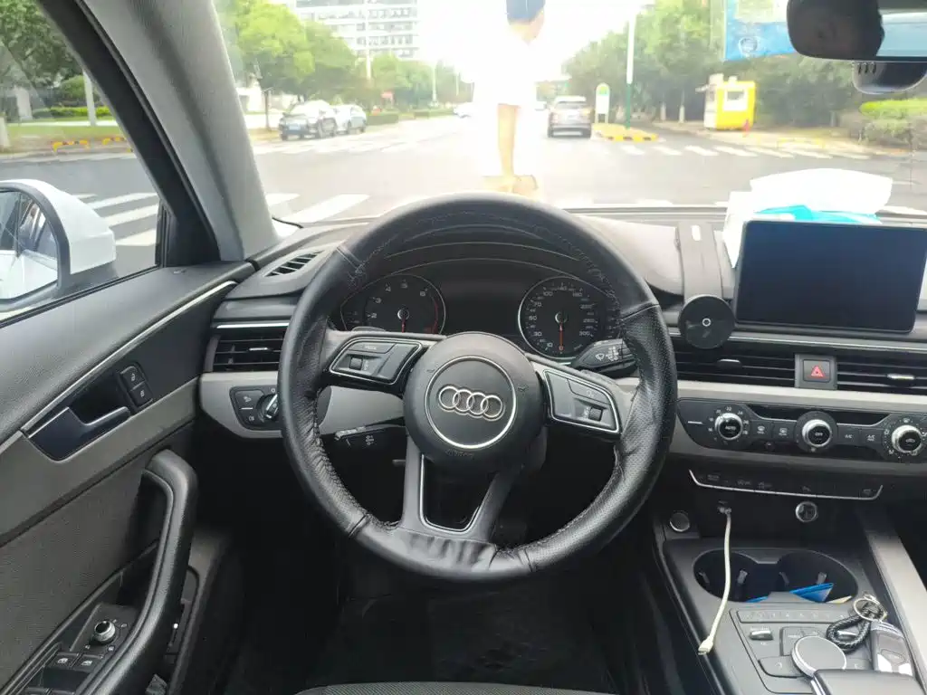 Audi A4L — миниатюра 3