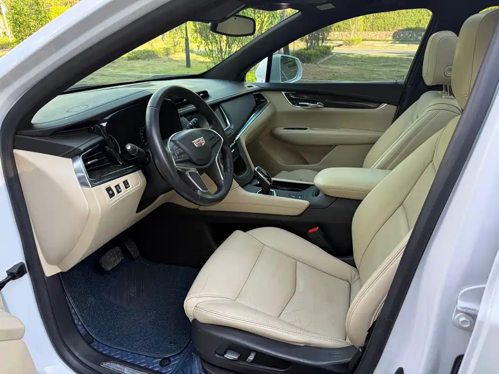 Cadillac XT5 — миниатюра 10