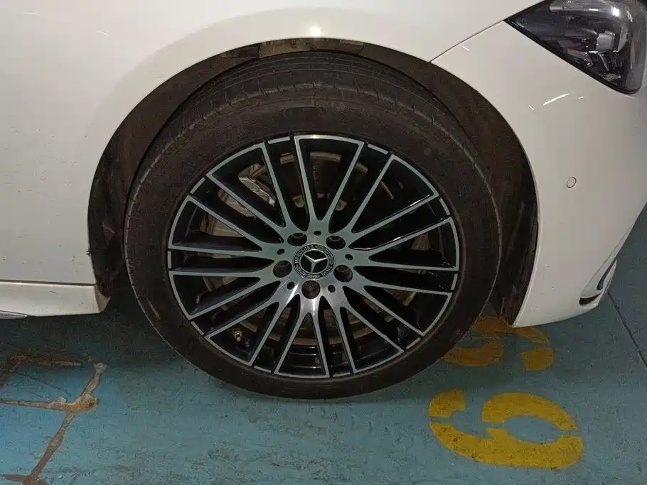 Mercedes-Benz C-Class — миниатюра 6