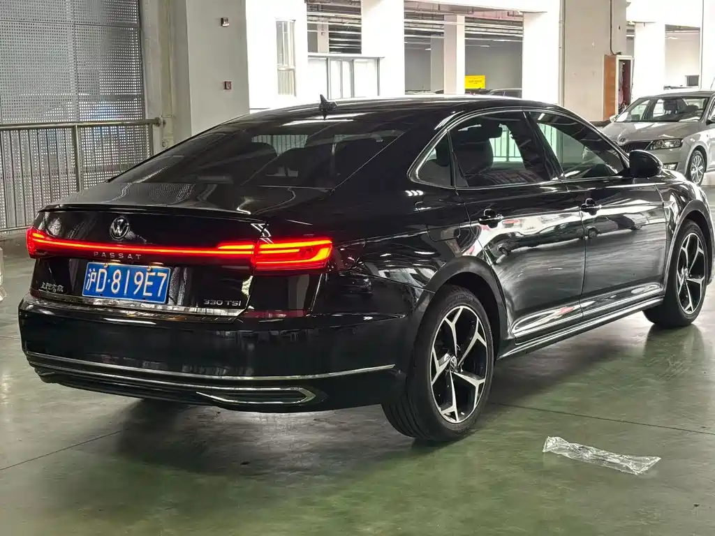 Volkswagen Passat — миниатюра 7