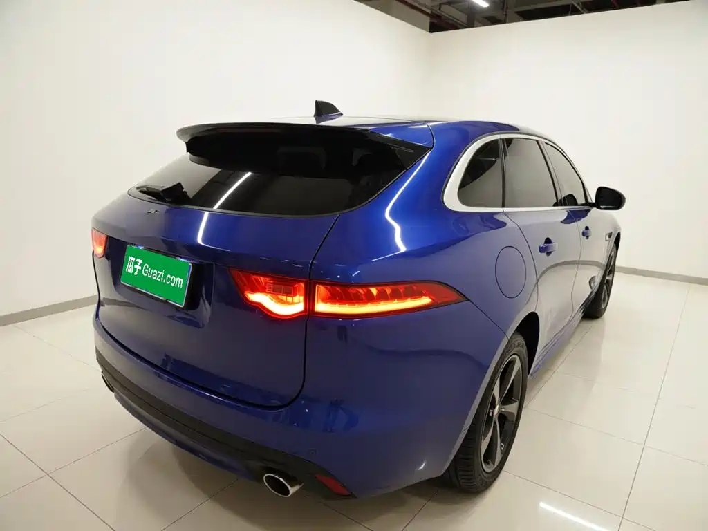 Jaguar F-Pace 2020 2.0T Premium