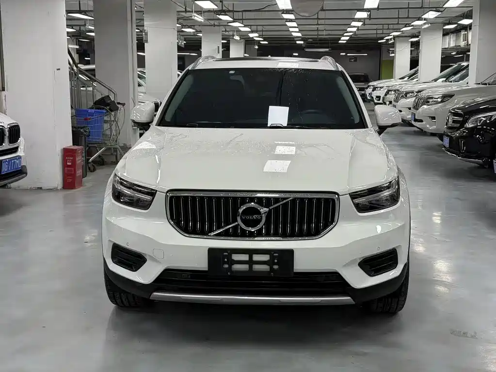 Volvo XC40 — миниатюра 2