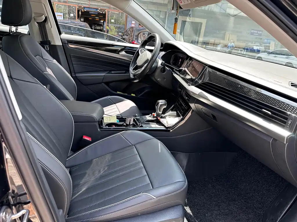 Volkswagen Passat — миниатюра 8