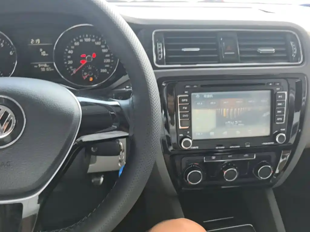 Volkswagen Sagitar — миниатюра 10