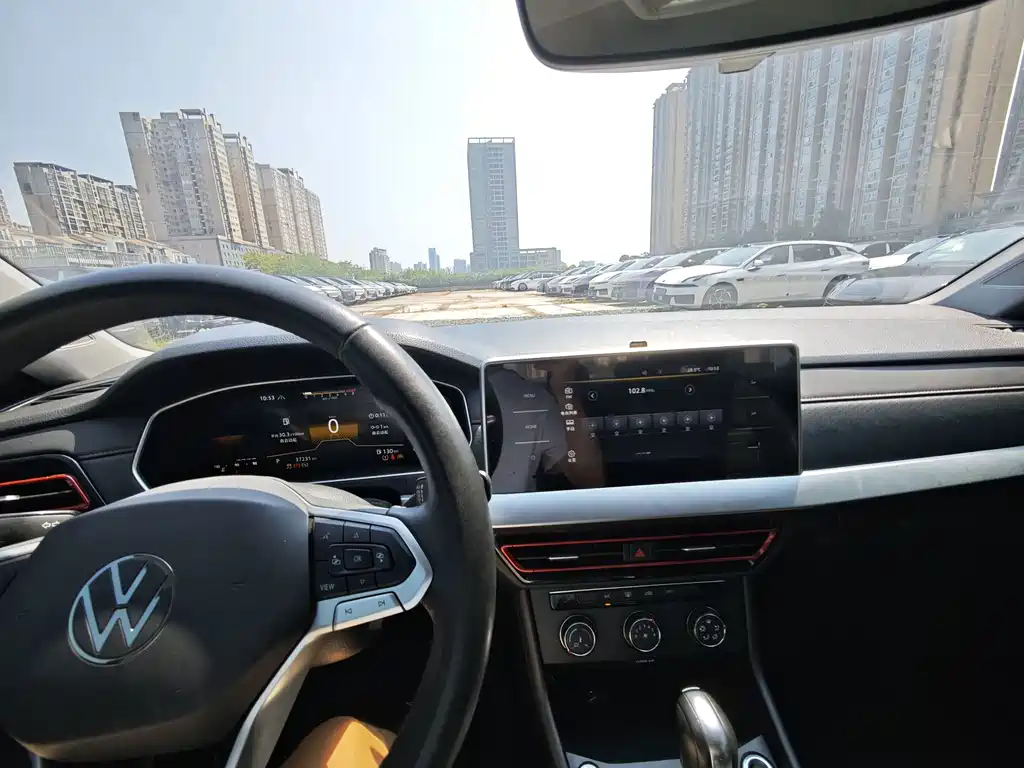 Volkswagen Lavida — миниатюра 5