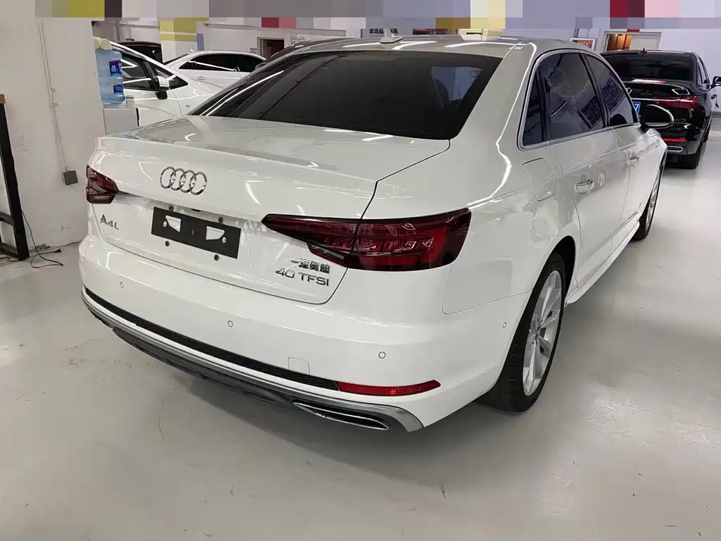 Audi A4L — миниатюра 12
