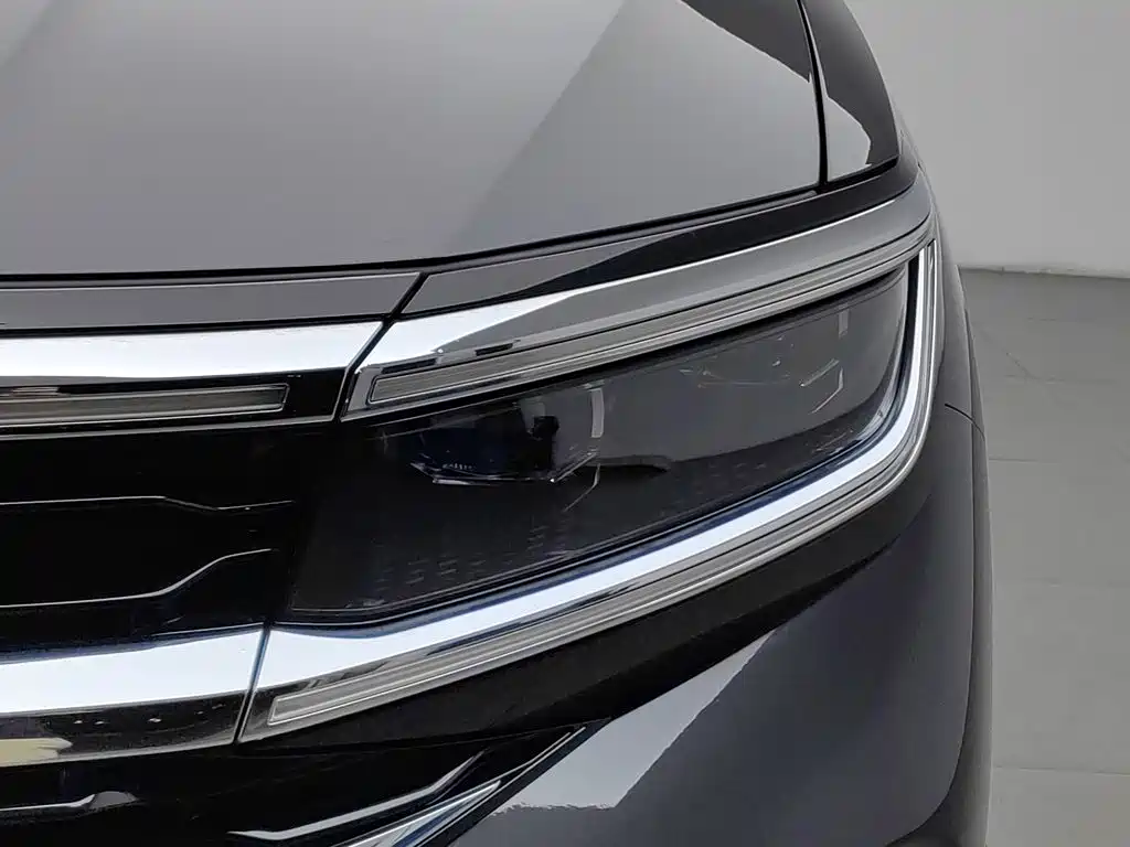 Volkswagen Talagon — миниатюра 7